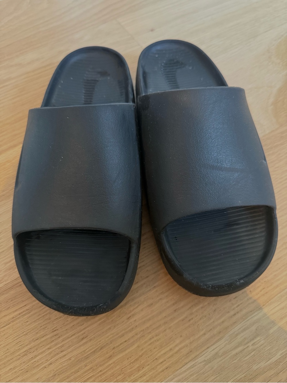 Men's Black Nike Slide Sandals - Slip-On